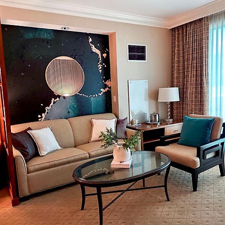 Balcony Full Strip View Suite Mgm Signature Free Valet ลาสเวกัส ภายนอก รูปภาพ