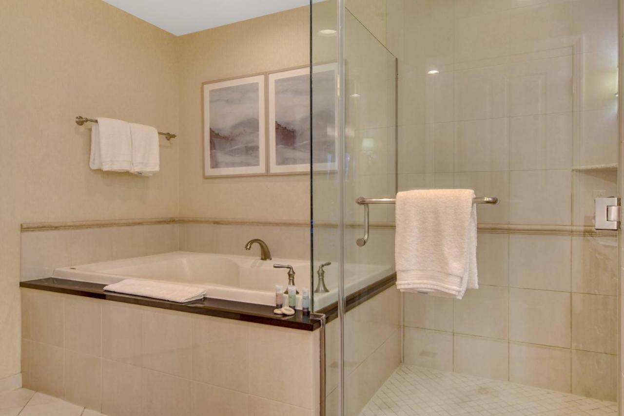 Balcony Full Strip View Suite Mgm Signature Free Valet ลาสเวกัส ภายนอก รูปภาพ